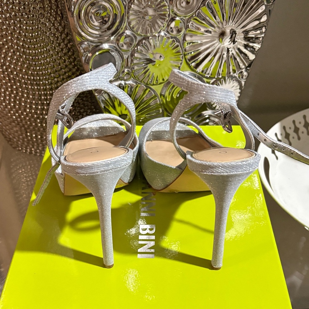 Gianni Bini Shimmering Silver Heels - Picture 3 of 5